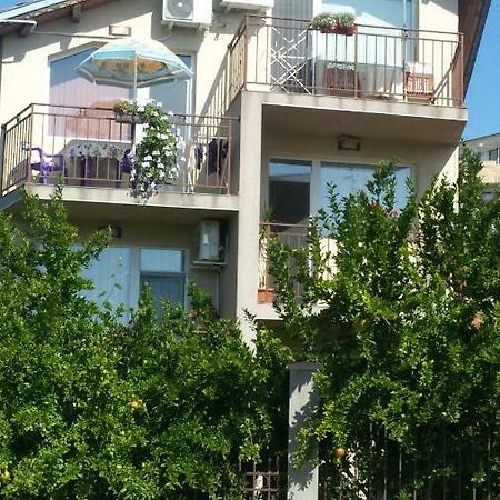 ريزوفو Faina Guest House المظهر الخارجي الصورة