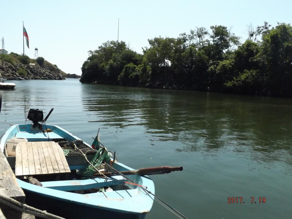 ريزوفو Faina Guest House المظهر الخارجي الصورة