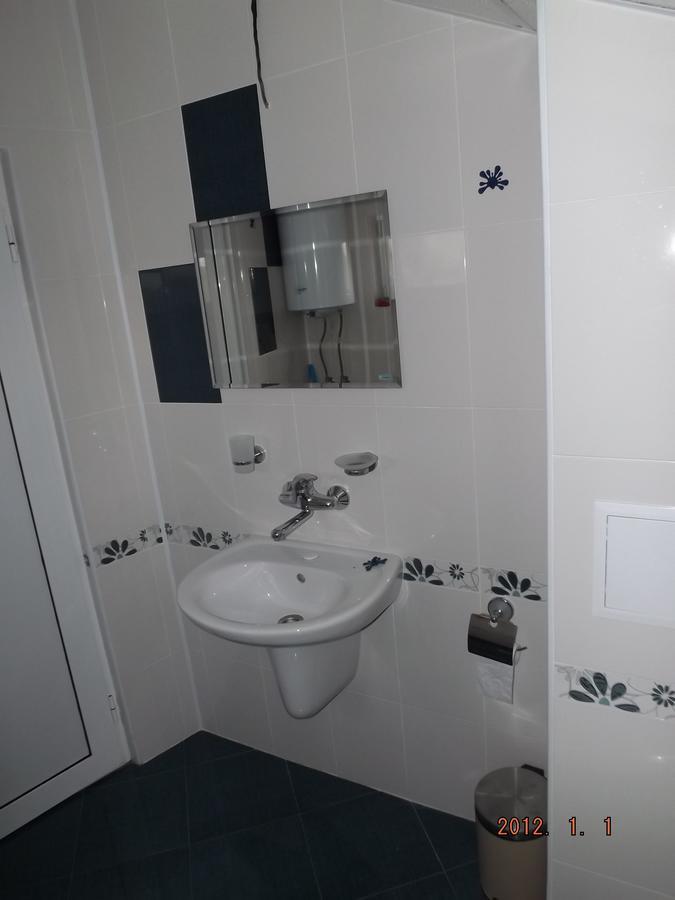 ريزوفو Faina Guest House المظهر الخارجي الصورة